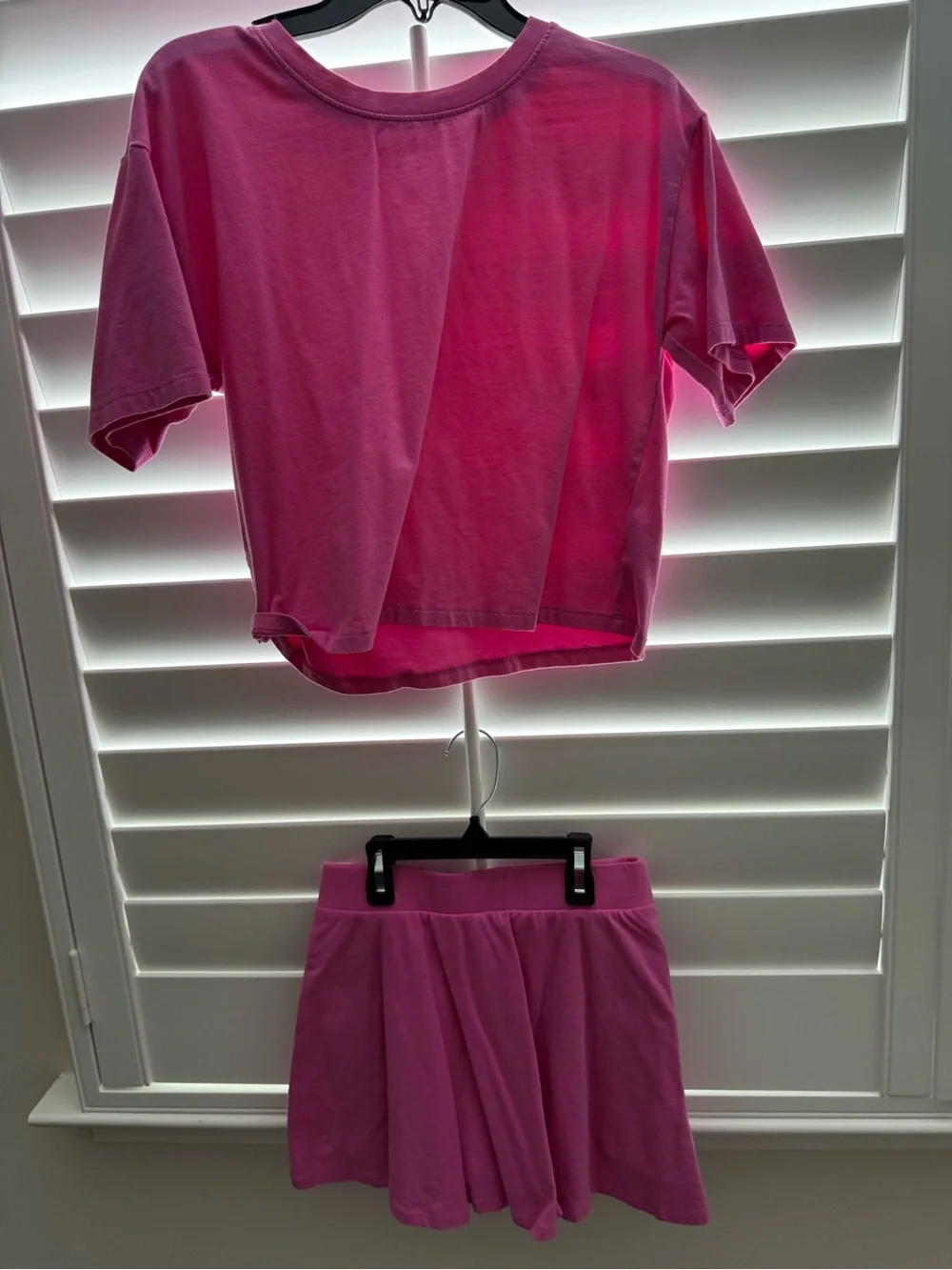 Gap kids hot Pink Two-Piece Tee and Skirt Set